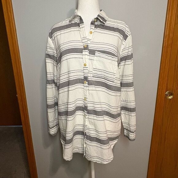 Matilda Jane textured gray white striped button‎ down shirt size S - Picture 1 of 8